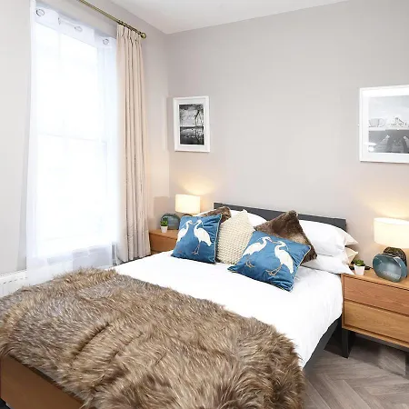 Ocho Homes By Eight Continents-2